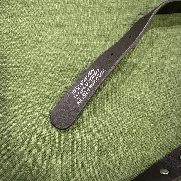 Vegan leather Harness Bra by Parade x Zana Bayne - Picture 3 of 4